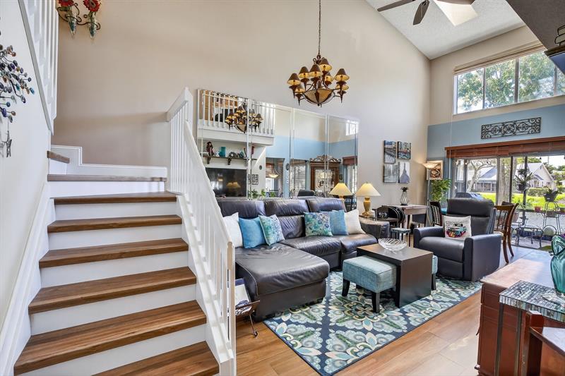 Image 5 of 46 For 2052 Discovery Cir E