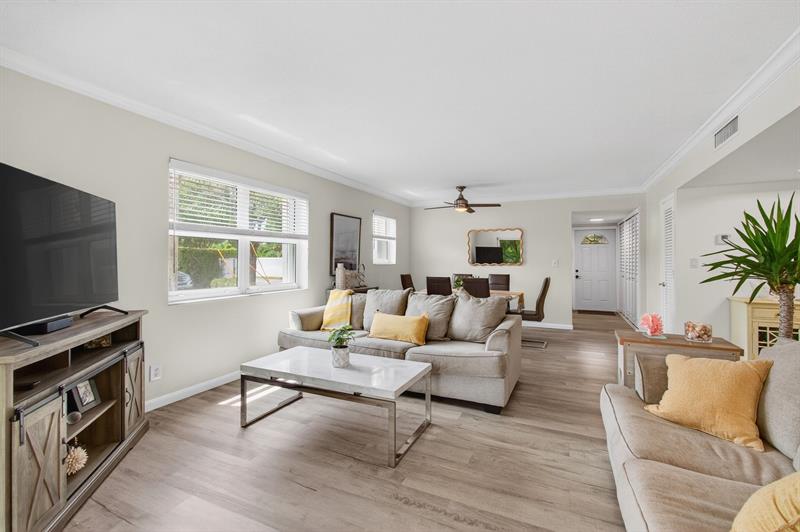 Image 13 of 45 For 10 13th St  1a