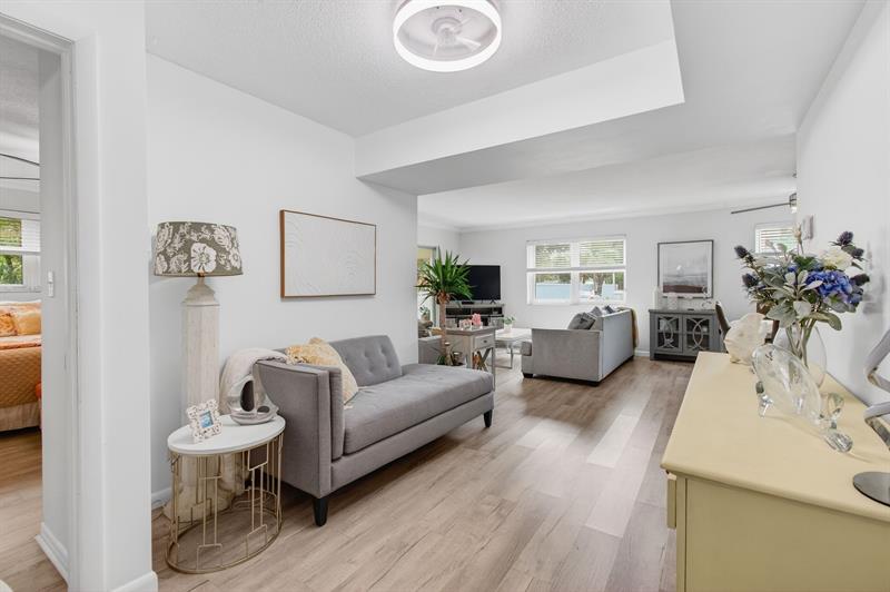 Image 18 of 45 For 10 13th St  1a