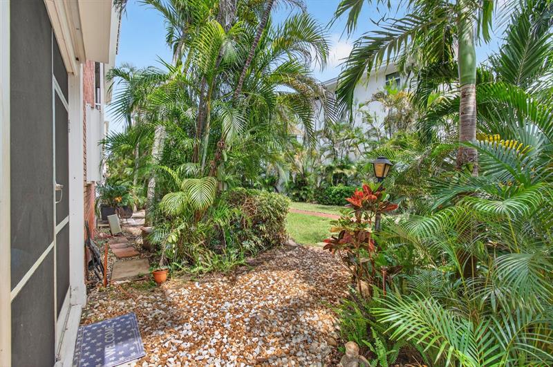 Image 35 of 45 For 10 13th St  1a