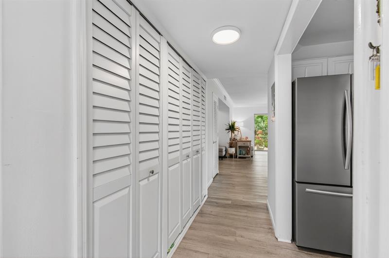 Image 6 of 45 For 10 13th St  1a