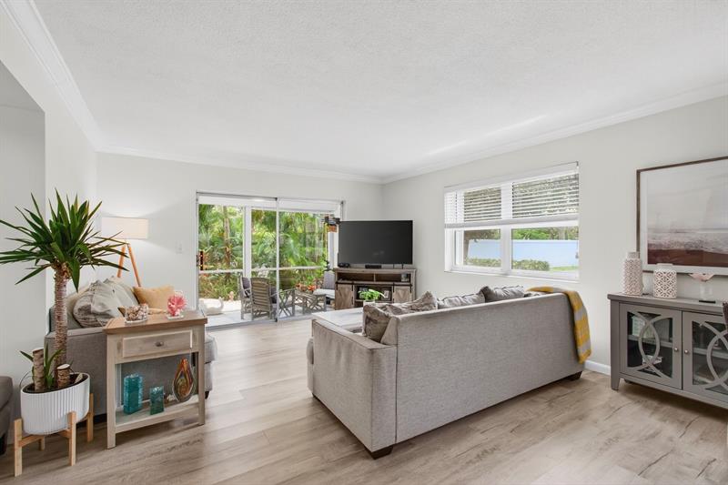 Image 8 of 45 For 10 13th St  1a