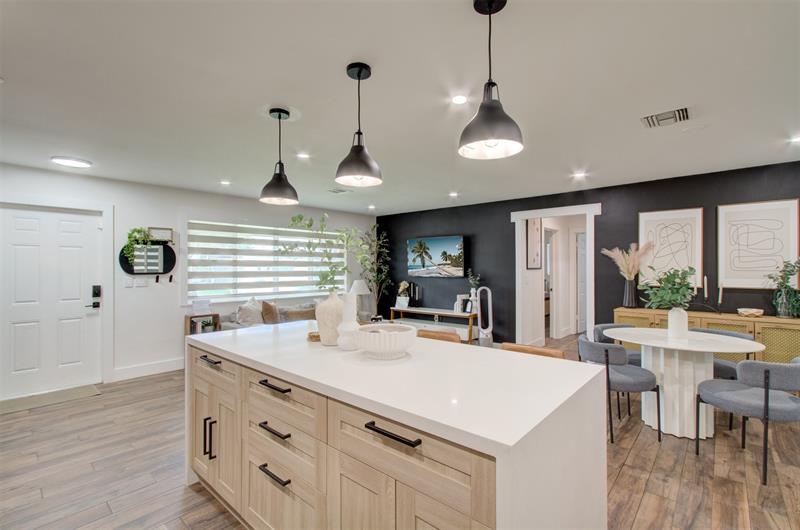 Image 13 of 67 For 7700 15th St