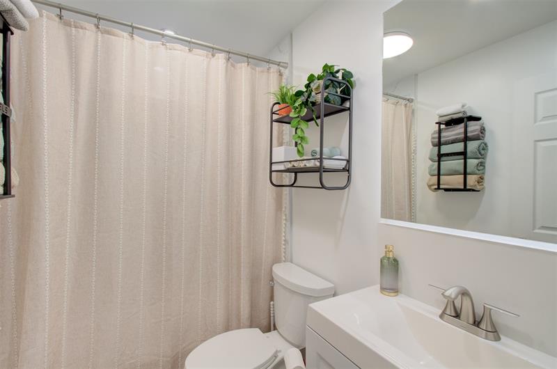 Image 29 of 67 For 7700 15th St