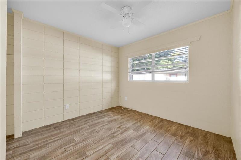 Image 14 of 17 For 757-797 Roane Rd, Clermont