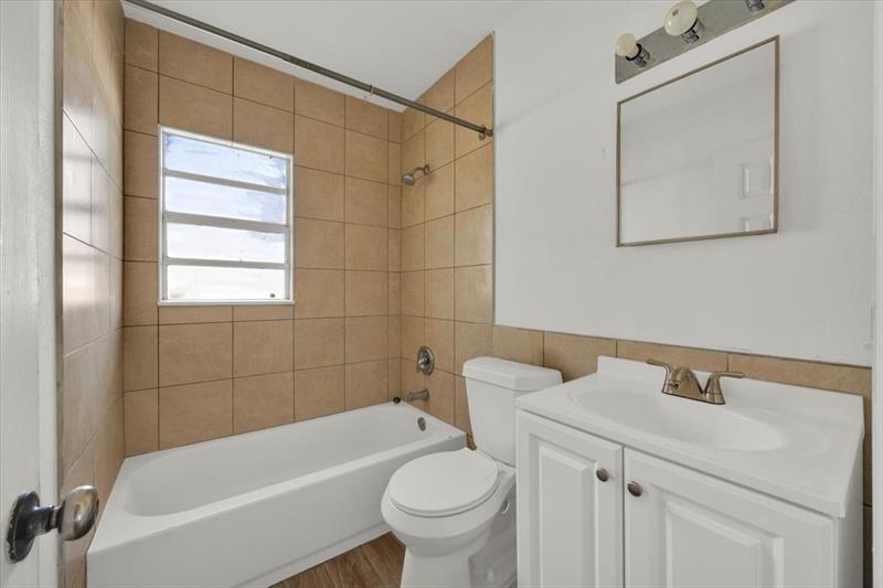 Image 16 of 17 For 757-797 Roane Rd, Clermont