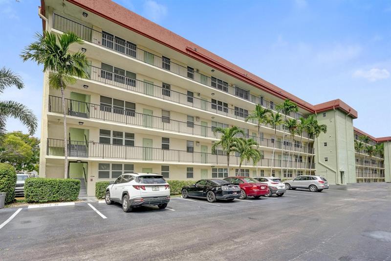 Details for 5300 24th Ter 201 C, Fort Lauderdale, FL 33308