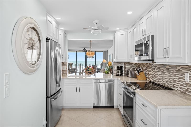 Image 10 of 40 For 10000 Ocean Dr  404