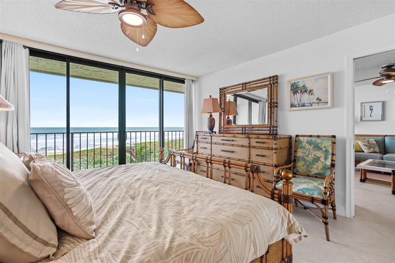 Image 21 of 40 For 10000 Ocean Dr  404