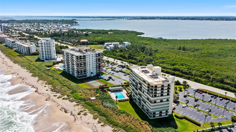 Image 34 of 40 For 10000 Ocean Dr  404
