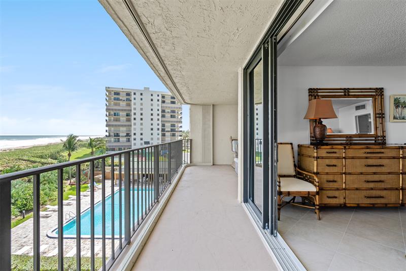 Image 7 of 40 For 10000 Ocean Dr  404