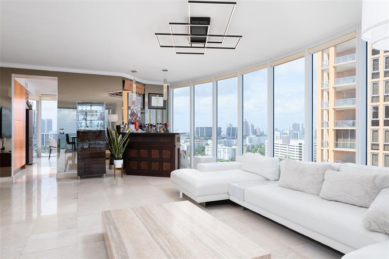 Image 10 of 67 For 17555 Collins Ave  1608