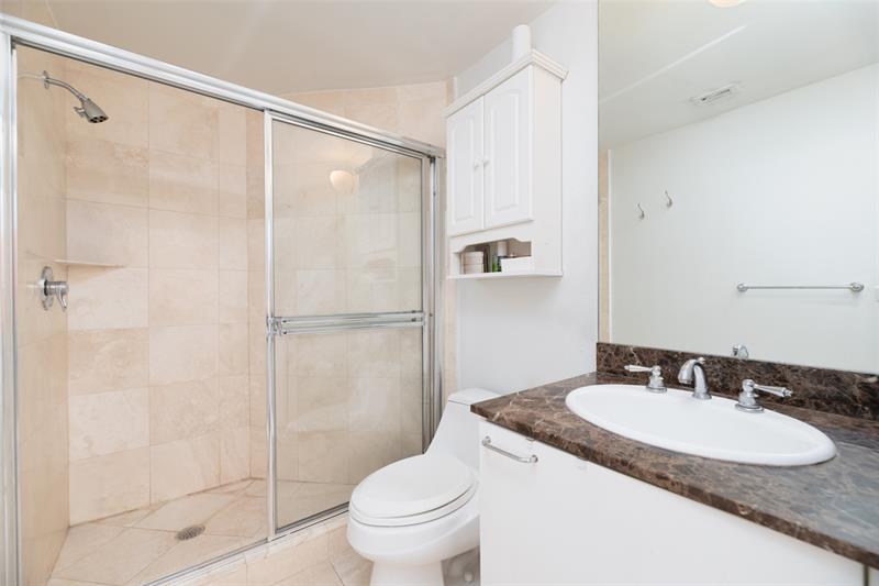 Image 29 of 67 For 17555 Collins Ave  1608