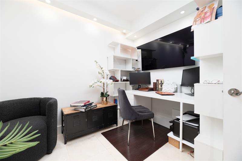 Image 30 of 67 For 17555 Collins Ave  1608