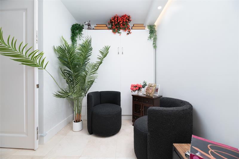 Image 32 of 67 For 17555 Collins Ave  1608