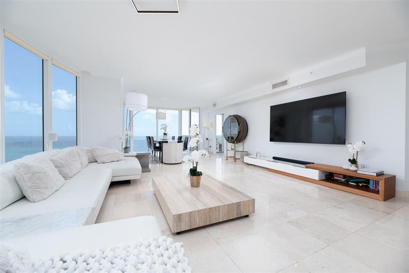Image 4 of 67 For 17555 Collins Ave  1608