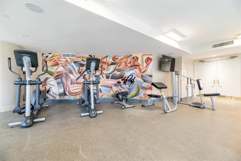 Image 44 of 67 For 17555 Collins Ave  1608