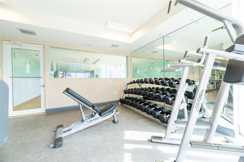 Image 47 of 67 For 17555 Collins Ave  1608