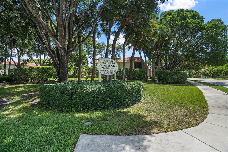 Details for 410 Lakeview Dr 104, Weston, FL 33326