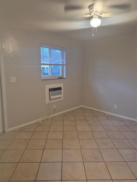 Image 10 of 11 For 1129 5th Ave  2