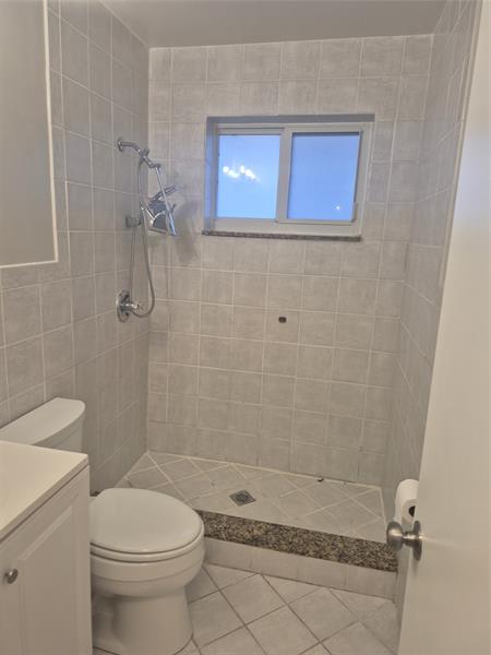 Image 8 of 11 For 1129 5th Ave  2