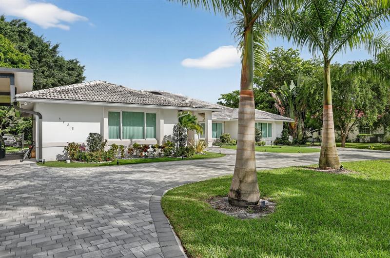 Image 4 of 78 For 5928 77th Ter