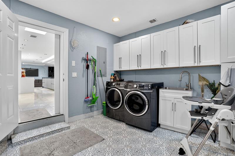 Image 66 of 78 For 5928 77th Ter