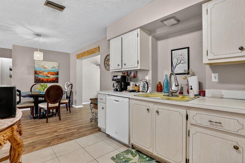 Image 15 of 34 For 9806 71st St