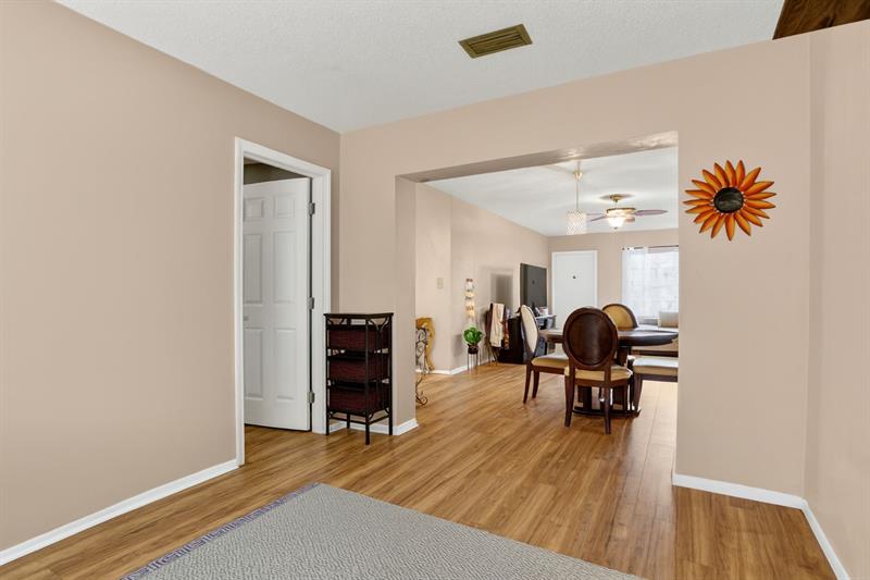 Image 17 of 34 For 9806 71st St