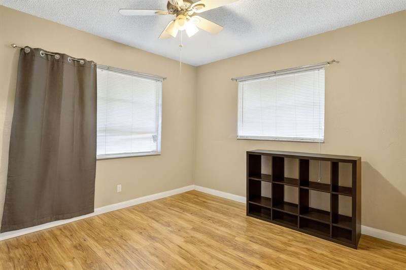 Image 23 of 34 For 9806 71st St