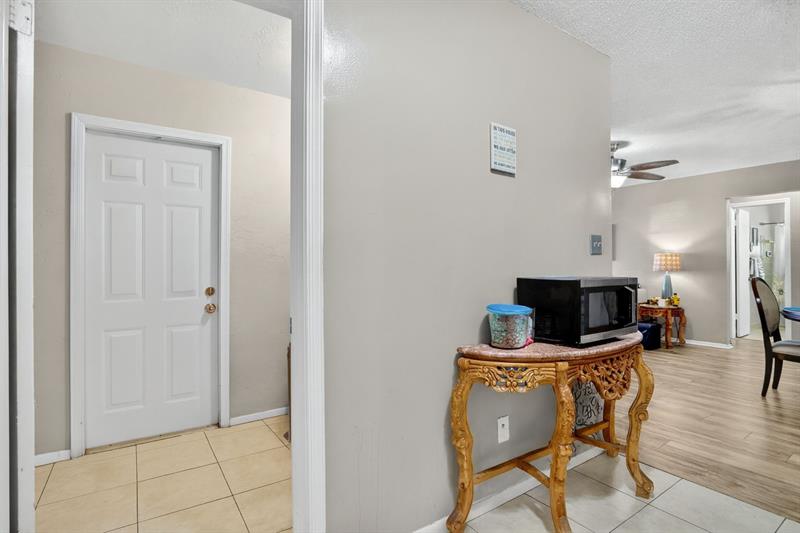 Image 25 of 34 For 9806 71st St