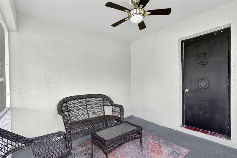 Image 5 of 34 For 9806 71st St