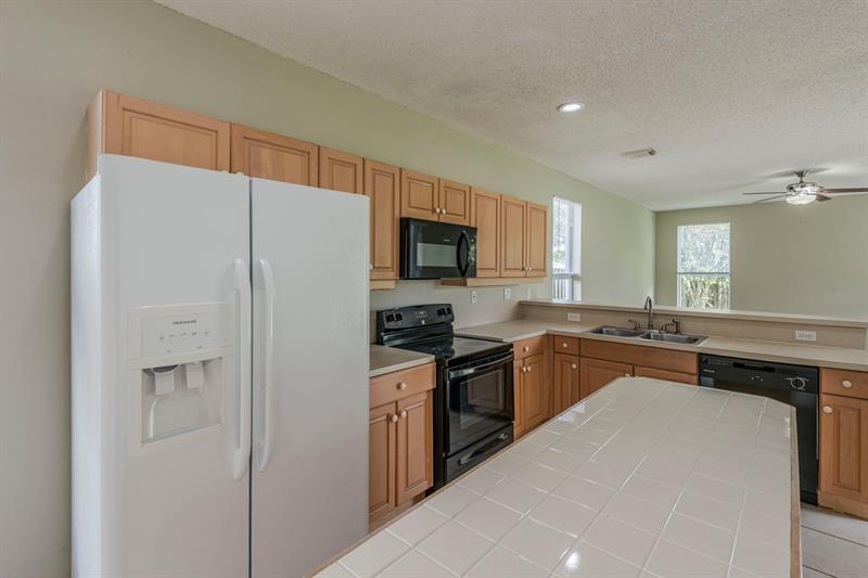 Image 11 of 44 For 14951 157th Ct