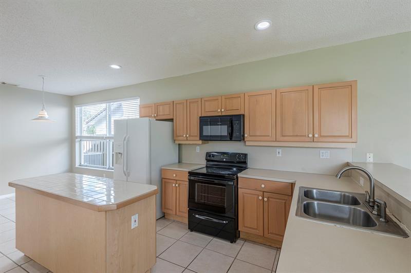 Image 12 of 44 For 14951 157th Ct