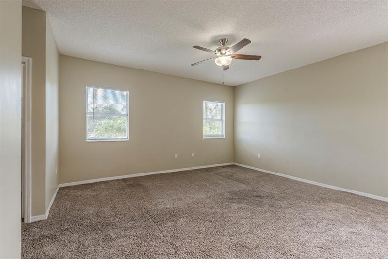 Image 26 of 44 For 14951 157th Ct