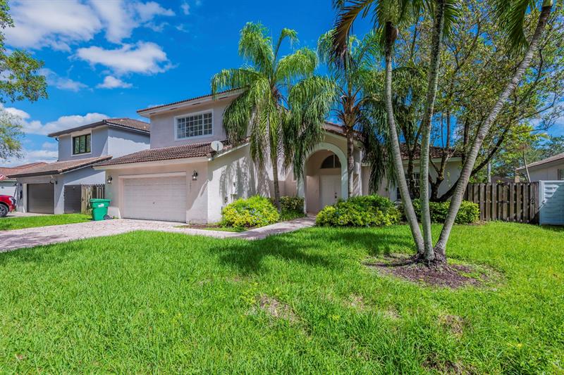 Image 3 of 44 For 14951 157th Ct