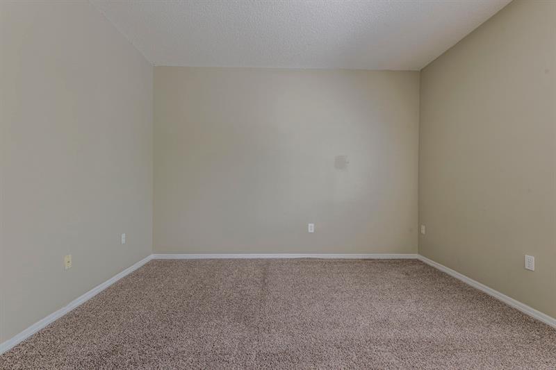 Image 36 of 44 For 14951 157th Ct