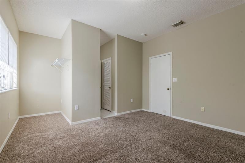 Image 37 of 44 For 14951 157th Ct