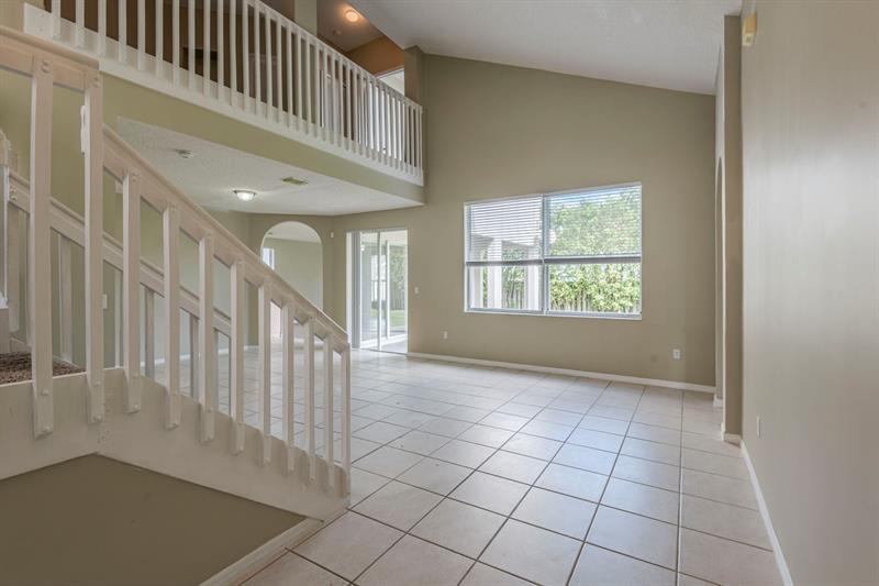 Image 6 of 44 For 14951 157th Ct