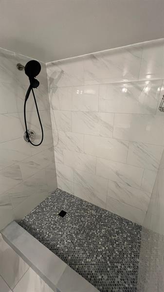 Image 29 of 44 For 900 195th St  314