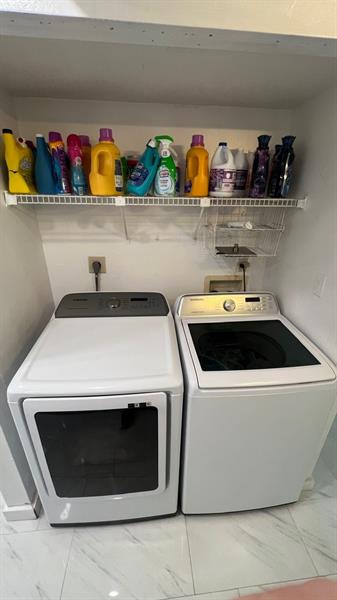 Image 8 of 44 For 900 195th St  314