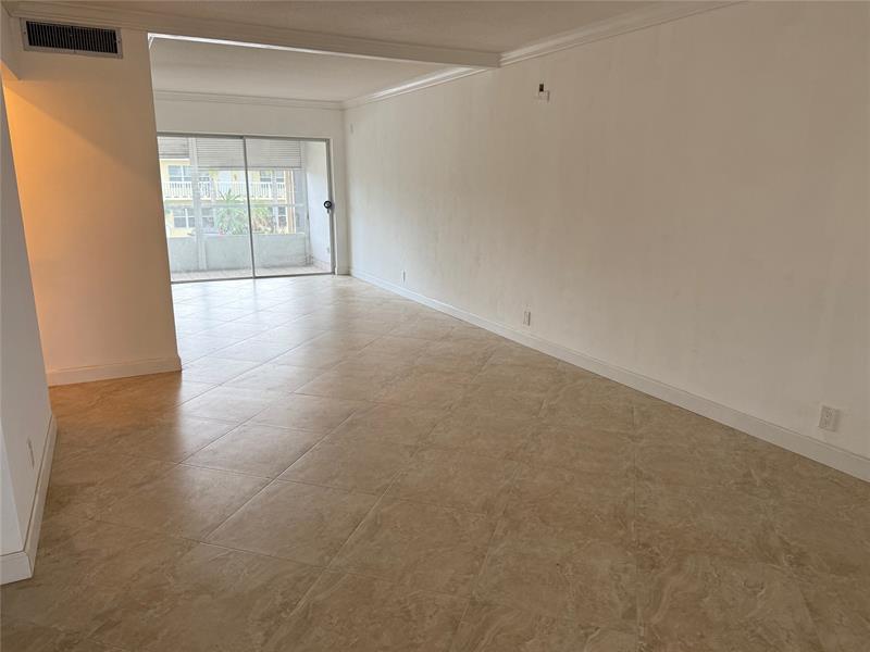 Image 10 of 22 For 2131 42nd Ct  202e