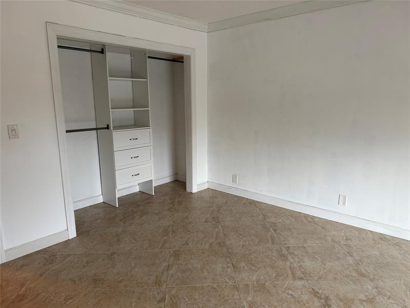 Image 12 of 22 For 2131 42nd Ct  202e