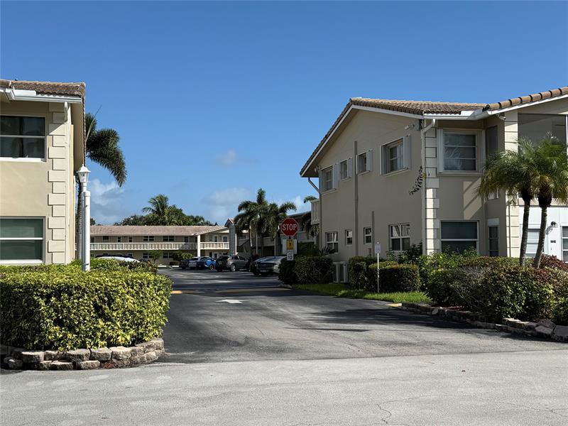 Image 17 of 22 For 2131 42nd Ct  202e