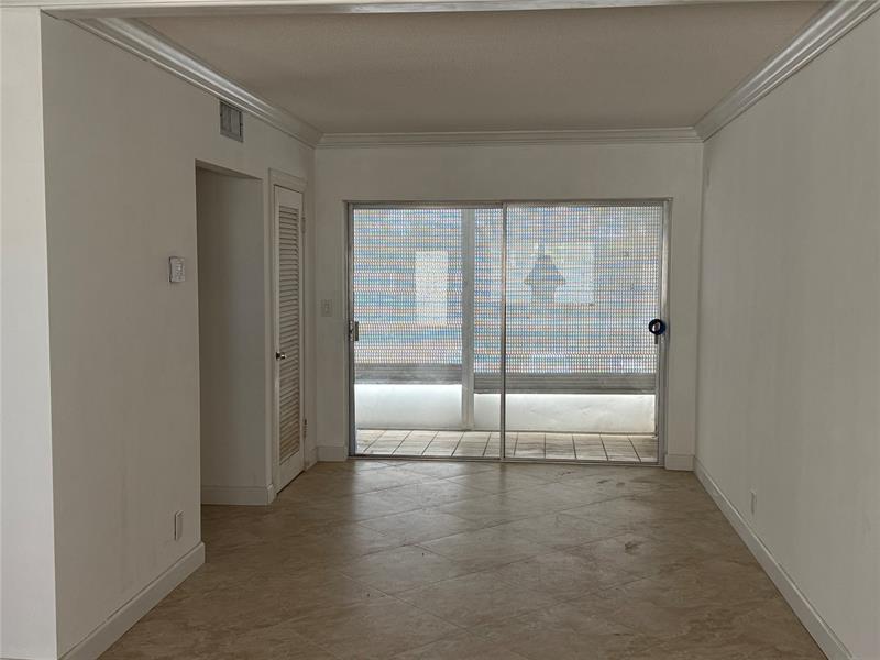 Image 6 of 22 For 2131 42nd Ct  202e