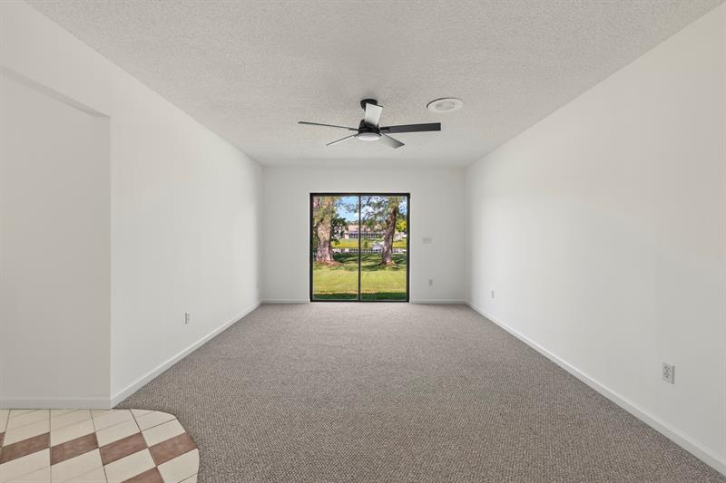 Image 21 of 38 For 825 Whippoorwill Trl