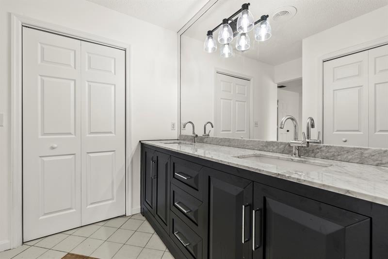 Image 25 of 38 For 825 Whippoorwill Trl