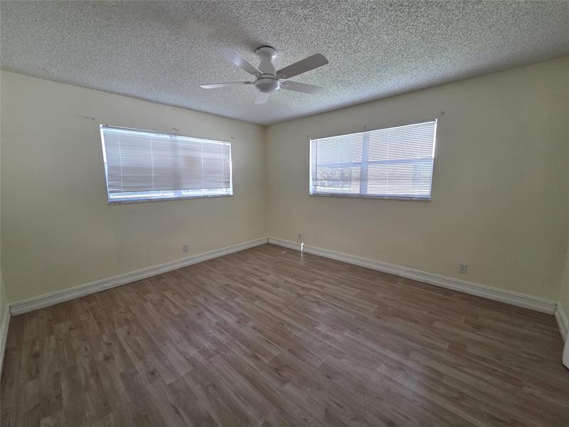 Image 23 of 30 For 7901 Colony Cir  101