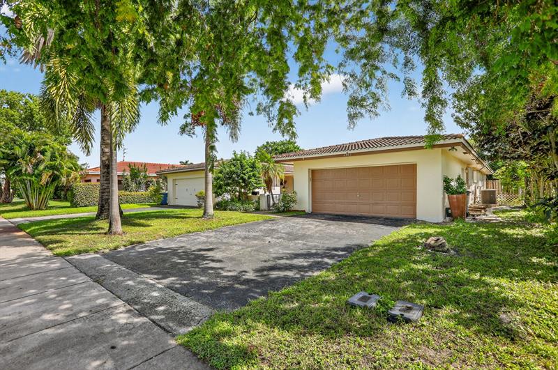 Details for 3817 84th Ave, Coral Springs, FL 33065