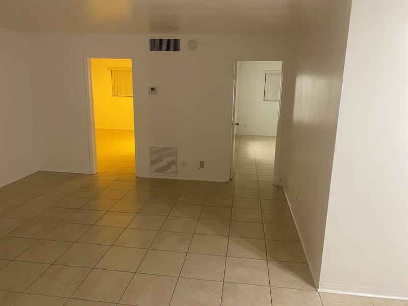Image 4 of 17 For 4328 6th St  206